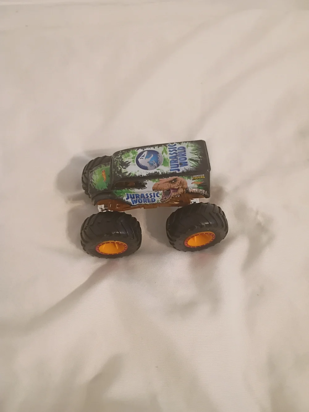 Hot Wheels Monster Trucks - TYRANNOSAURUS REX - JURASSIC WORLD